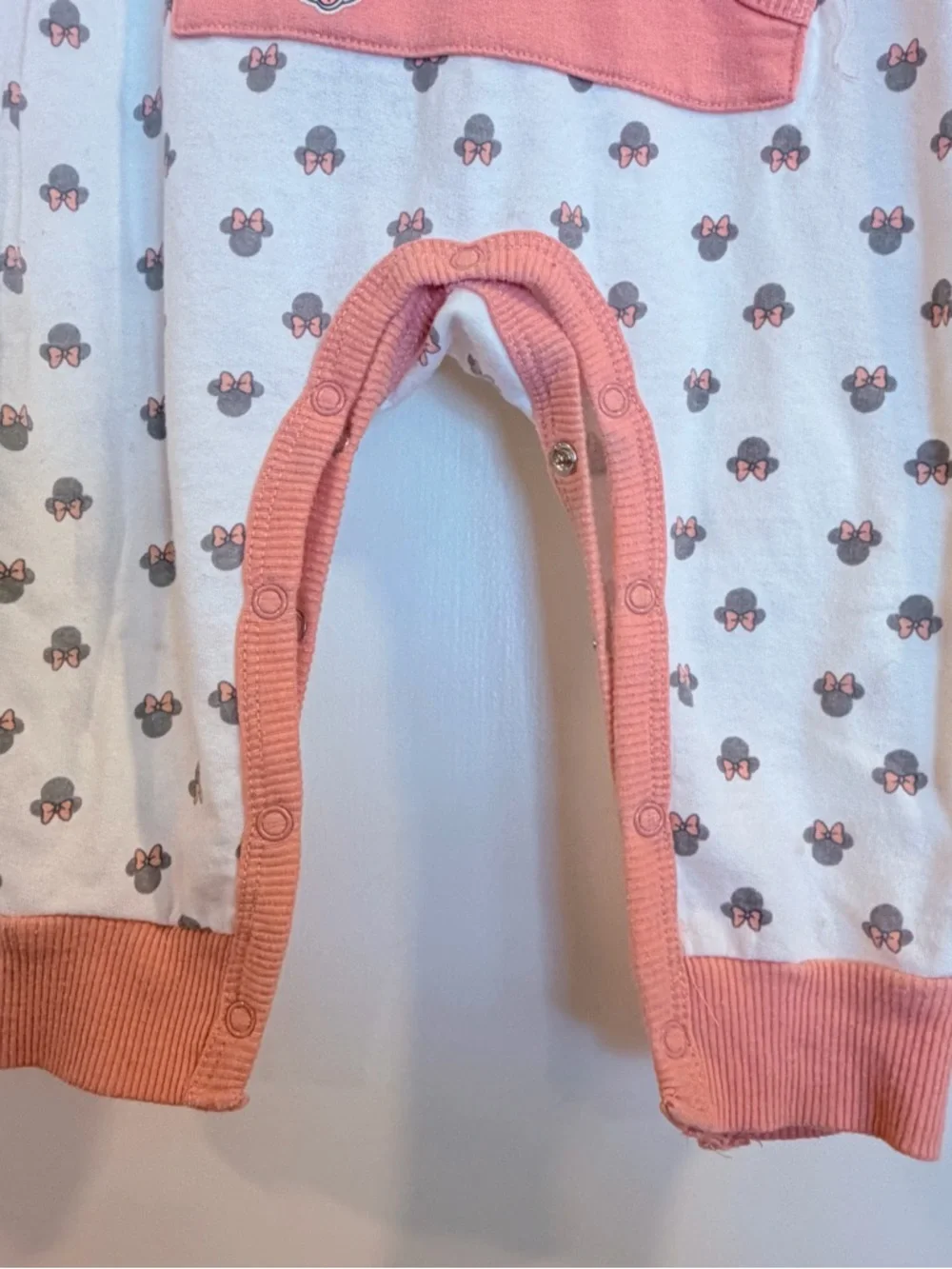 Disney‎ Pink & White Minnie Mouse Hooded Footie